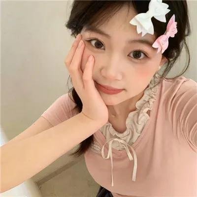 喂 海报